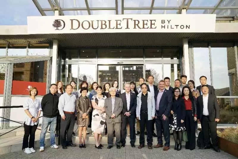  深圳防水代表团拜访英国屋面工程协会领导和专家_开来湿克未防水