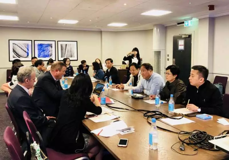  深圳防水代表团拜访英国屋面工程协会领导和专家_开来湿克未防水