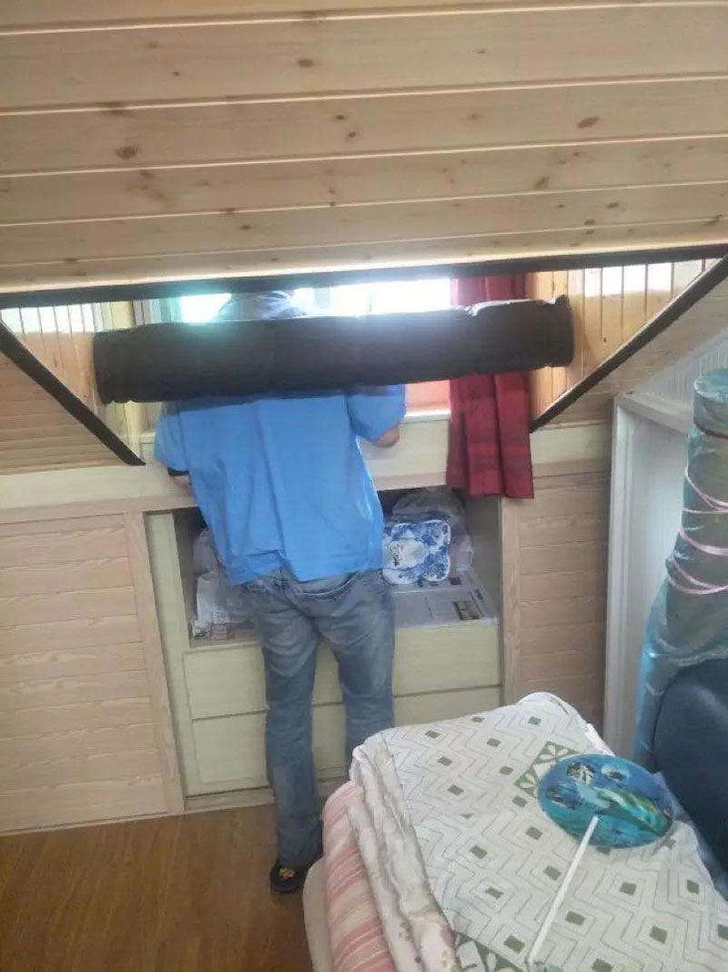 开来湿克威工作人员