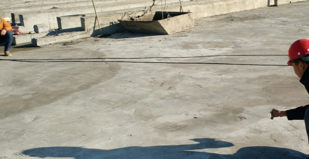 定位、弹基准线、试铺